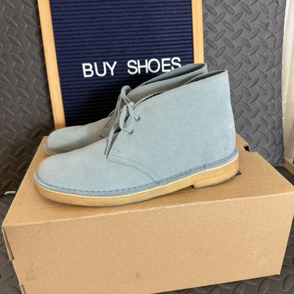 Clarks Originals Desert Chukka Boots – Light Blue Suede Womens Size 9 M EUC!